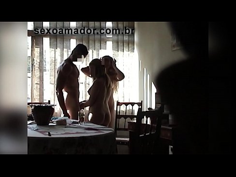 ❤️ Prietenii sexuali invită un bărbat uriaș și o partidă în trei cu el at us ro.porn-93.ru ❌❤