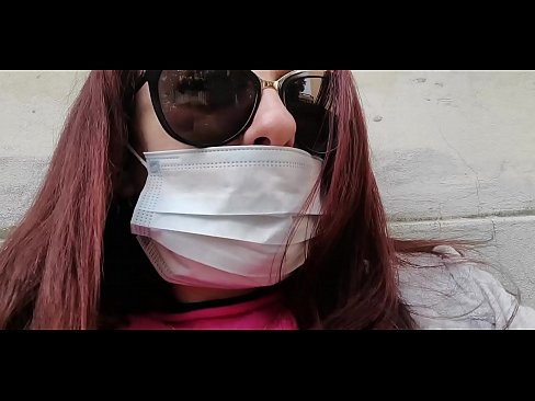 ❤️ Nicoletta se răzbună pe vecinul ei și face pipi în garajul lui (Special Covid19 Carantină italiană) at us ro.porn-93.ru ❌❤