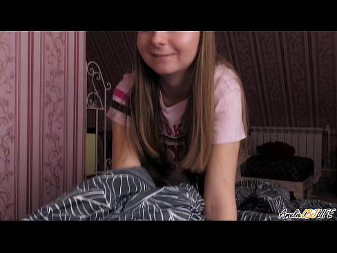 ❤️ Blondina îi suge adânc prietenei ei și primește spermă în gură at us ro.porn-93.ru ❌❤